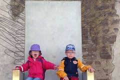 Borgholms slottsruin - barnen på tronen