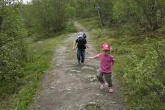 Elis och Klara på kungsleden - full fart!